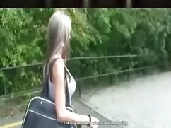 Dedos atrapar a trans xxx su amigo en la boca