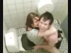¿Cómo podría cazzu xxx estar involucrado en el porno barato