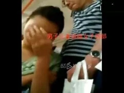 El paciente se sorprendió por los tetas pequeñas extraños procedimientos.