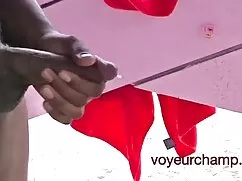 Trae porno photo a un amigo y mira