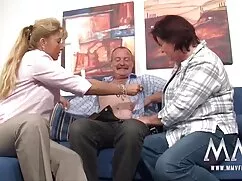Una chica se videos porno de lesbianas jactó del gran trabajo y comenzó a hacer feliz a su cliente.