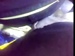 Hermosa novia, cámara frontal de piedra porno familiar