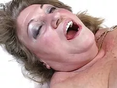 Esta chica ha sido un pornocasero sueño de ginecólogo lesbiana