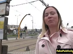 Las pruebas médicas hacen llorar a la chica. xxx famosas
