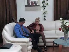 Tres pornomedia Peetrasi Escuela