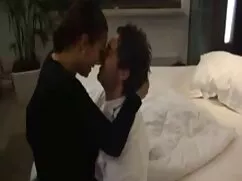 Con el dedo y vermangasporno agitar